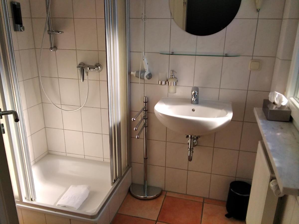 Gaestehaus Helbighof Neustadt an der Weinstraße Екстериор снимка